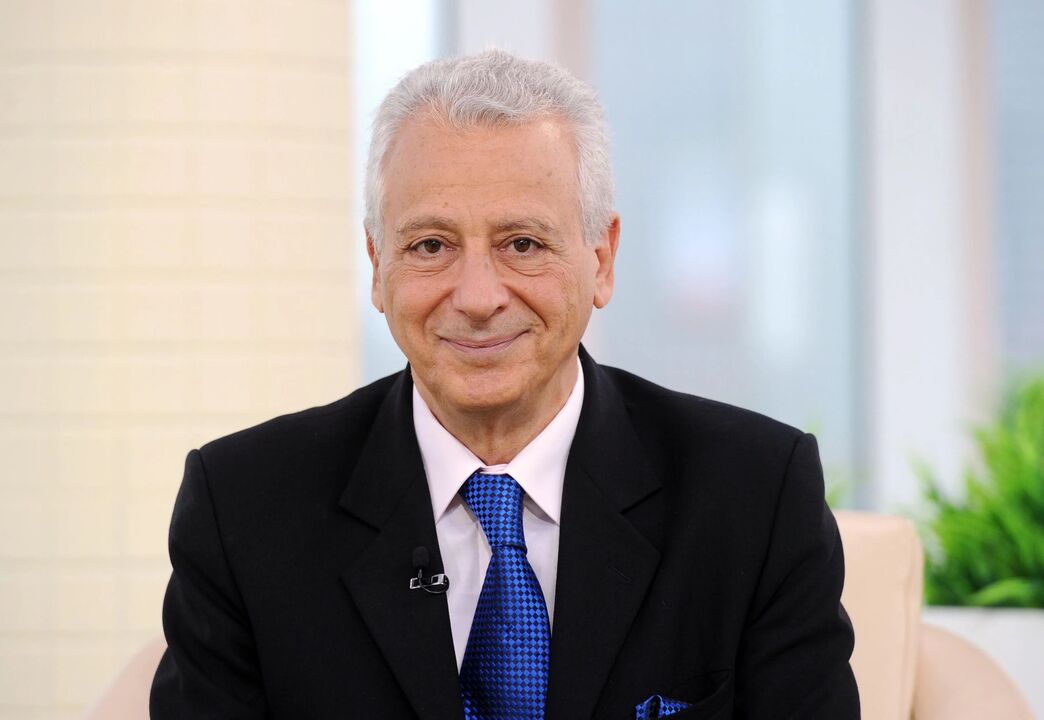 Dukan κατά τη διάρκεια μιας συνέντευξης